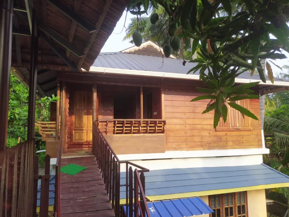 Mundromocktail Tourist Home Sasthamcotta Exterior foto